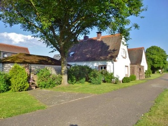 Gedenkstätten rund um St. Josef / Erlenbach-Siedlung